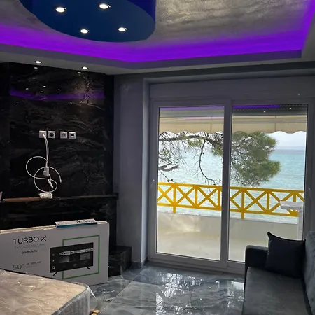 Luxury First Line By Makhome Apartament